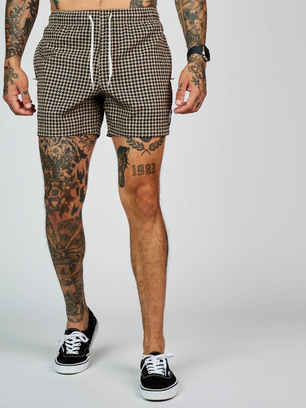 Cove Houndstooth Drawstring Athletic Shorts - Brown/Black